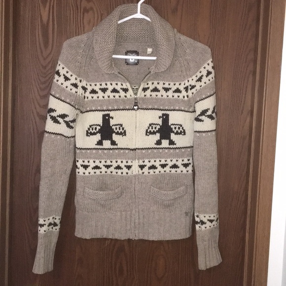 TNA lambswool sweater.  Size small - Picture 2 of 5